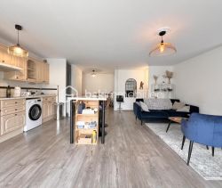 A louer APPARTEMENT T3 75 M2  MONTPELLIER