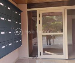 A louer APPARTEMENT T2 36 M2 BORD DE MER AJACCIO