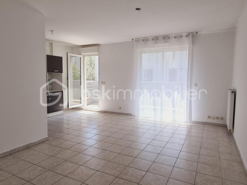 A louer APPARTEMENT T3 60 M2 TERRASSE BORD DE MER LA SEYNE SUR MER
