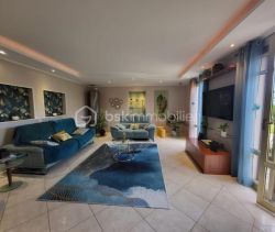 A louer MAISON  5 PIECES 247 M2 BORD DE MER MENTON