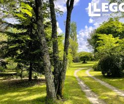 A louer LONGèRE  7 PIECES 162 M2  CARTELEGUE