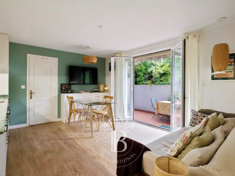 A vendre APPARTEMENT T3 CENTRE-VILLE TERRASSE HENDAYE