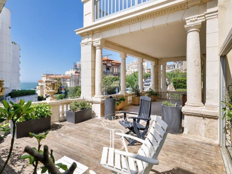 A vendre BEL APPARTEMENT DE CARACTERE BIARRITZ MIRAMAR 