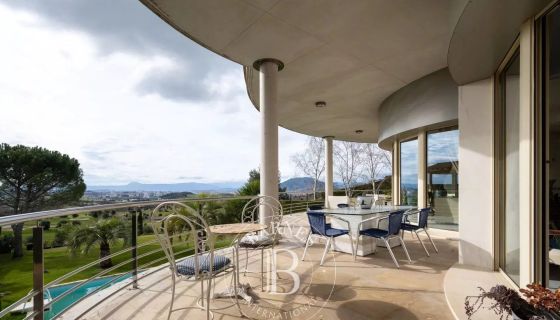 A vendre MAGNIFIQUE PROPRIETE 850 M² SAN SEBASTIAN GORRAITZ