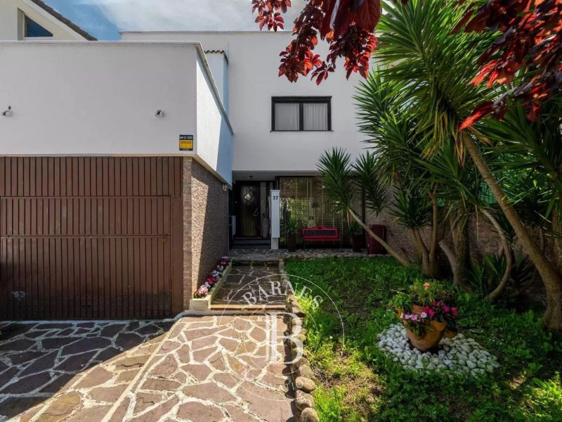 A vendre  MAGNIFIQUE MAISON MITOYENNE 245 M² SAN SEBASTIAN