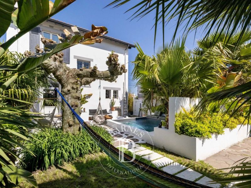 A vendre CHARMANTE MAISON ANNEES 20 GOLF DU PHARE ANGLET LIMITE BIARRITZ 