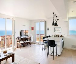 A vendre APPARTEMENT t3 dernier etage  VUE OCEAN  GUETHARY