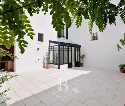 A vendre MAISON ANNEES 30 7 PIECES RENOVEE CENTRE VILLE BIARRITZ