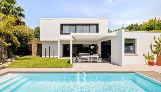 A vendre MAISON CONTEMPORAINE 145 M² ANGLET BLANCPIGNON