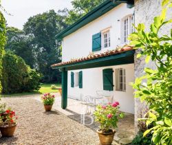 A vendre BELLE MAISON BASQUE 6 PIECES BAYONNE