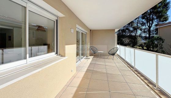 A vendre SPACIEUX APPARTEMENT T3 QUARTIER DES POISSONNIERS La Ciotat