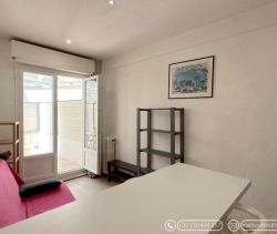 A louer STUDIO  16 M2 TERRASSE BORD DE MER NICE