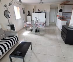 A louer APPARTEMENT T3 56 M2 PLAGE à PIED VALRAS PLAGE
