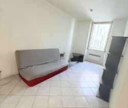 A vendre APPARTEMENT T2 41 M2 BORD DE MER TOULON