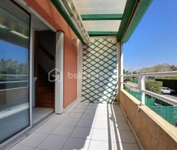 A louer APPARTEMENT DUPLEX T2 24 M2 TERRASSE BORD DE MER LE GRAU DU ROI