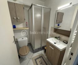 A louer STUDIO  19 M2 TERRASSE BORD DE MER VARAVILLE