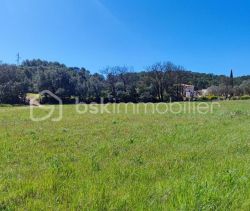 A louer MAISON  2 341 M2  GIGNAC