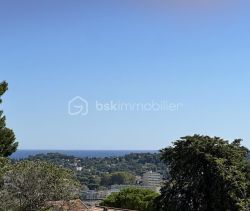 A louer MAISON  DE MAîTRE VUE MER TOULON