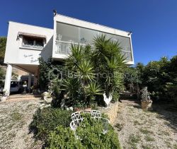 A louer MAISON  DE MAîTRE VUE MER TOULON