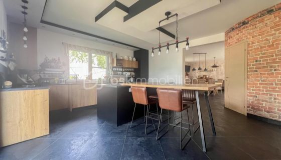 A louer MAISON  7 PIECES 240 M2 BORD DE MER SAINT HILAIRE DE BRETHMAS