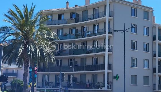 A louer APPARTEMENT T4 68 M2 BORD DE MER LA SEYNE SUR MER