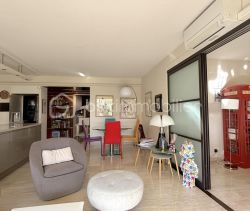 A louer APPARTEMENT DE PRESTIGE T4 80 M2 TERRASSE BORD DE MER ANTIBES