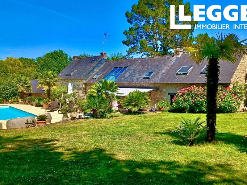 A vendre LONGèRE  8 PIECES 240 M2  SAINT ANDRE DES EAUX