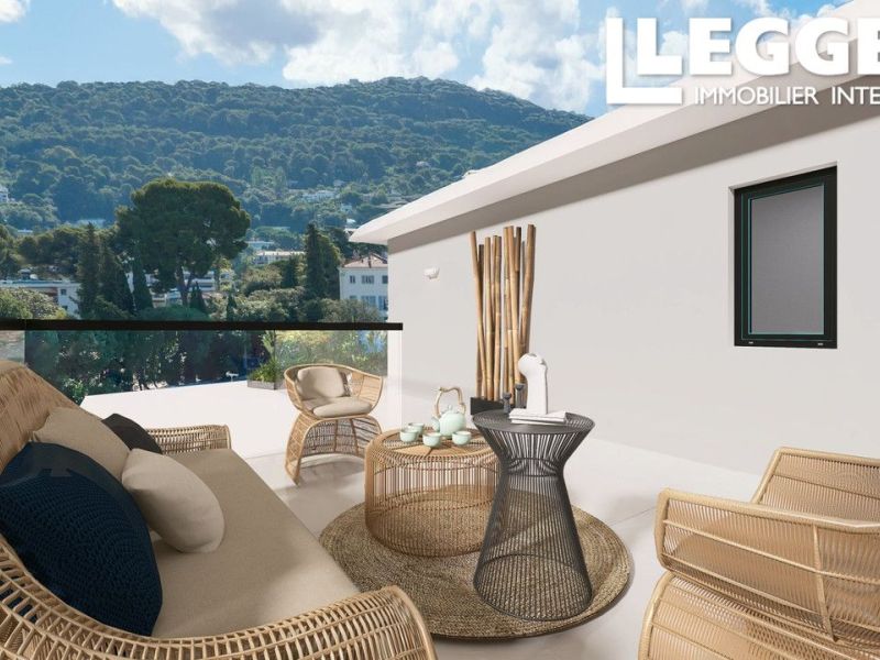 A louer APPARTEMENT DE PRESTIGE T4 97 M2 TERRASSE BORD DE MER LE CANNET