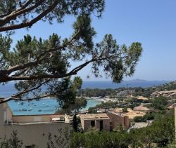 A louer STUDIO  27 M2 TERRASSE BORD DE MER AJACCIO