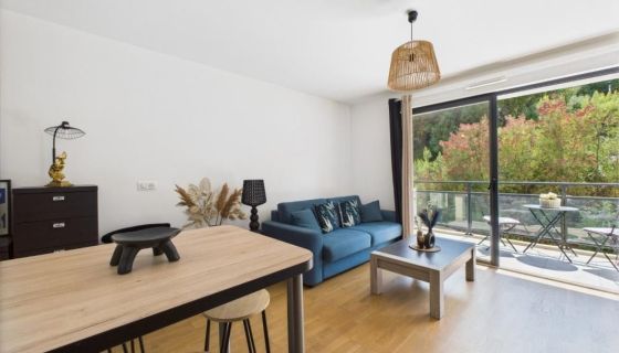 A louer STUDIO  26 M2 TERRASSE BORD DE MER AJACCIO