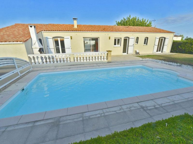 A vendre MAISON  5 PIECES 117 M2  SEMUSSAC