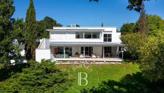 A louer MAISON  D'ARCHITECTE  SAINT JEAN DE LUZ