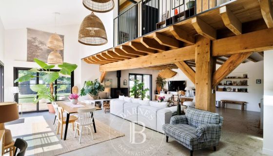 A vendre MAISON  5 PIECES 210 M2  BIAUDOS