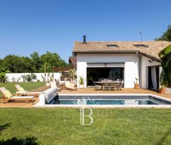 A vendre MAISON  5 PIECES 210 M2  BIAUDOS