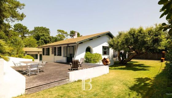 A vendre MAISON  9 PIECES 220 M2 BORD DE MER HOSSEGOR