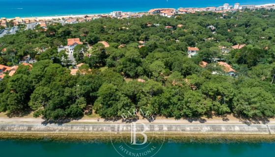 A vendre MAISON  1 300 M2 BORD DE MER HOSSEGOR