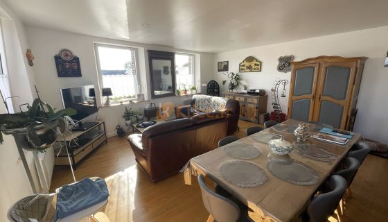 A vendre APPARTEMENT T3 90 M2 BORD DE MER FECAMP MER COMMERCES