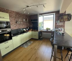 A vendre APPARTEMENT T3 90 M2 BORD DE MER FECAMP MER COMMERCES