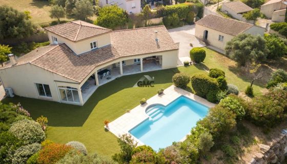 A louer MAISON  DE MAîTRE  PAULHAN