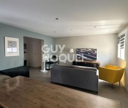 A louer APPARTEMENT T3 73 M2 BORD DE MER SETE