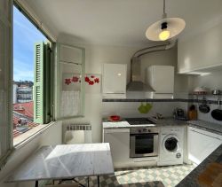 A louer APPARTEMENT T2 34 M2 TERRASSE BORD DE MER NICE