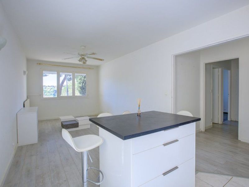 A louer APPARTEMENT T3 60 M2 BORD DE MER NICE