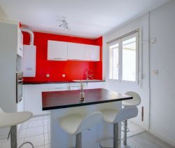 A louer APPARTEMENT T3 60 M2 BORD DE MER NICE