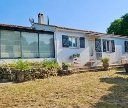 A louer MAISON  6 PIECES 117 M2  COTIGNAC