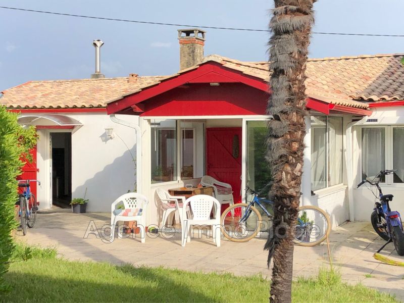 A vendre MAISON  6 PIECES 105 M2 BORD DE MER SOULAC SUR MER