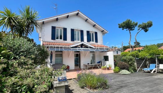 A vendre MAISON  6 PIECES 135 M2  SOORTS HOSSEGOR Centre ville - Lac