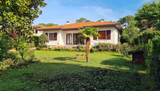 A vendre MAISON  5 PIECES 111 M2  SOORTS HOSSEGOR