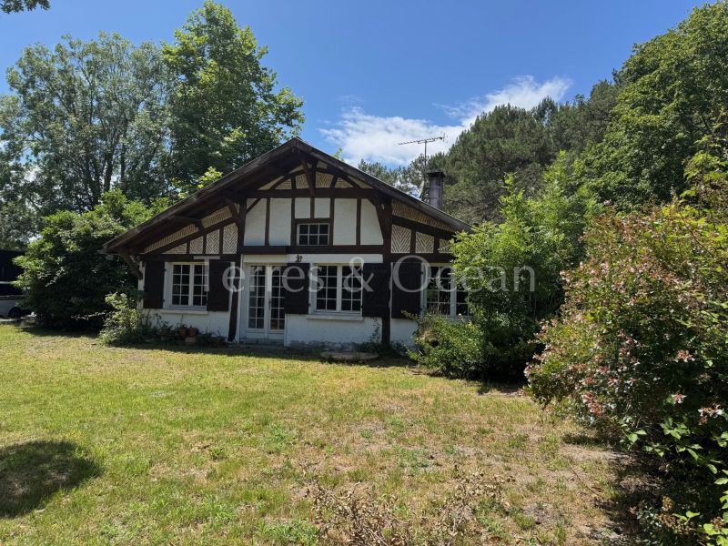 A vendre MAISON  5 PIECES 130 M2 BORD DE MER MESSANGES