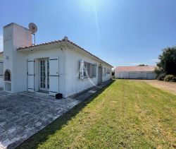 A vendre MAISON  6 PIECES 120 M2 BORD DE MER JARD SUR MER