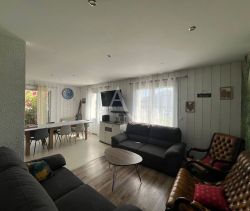 A vendre MAISON  9 PIECES 168 M2 BORD DE MER LONGEVILLE SUR MER